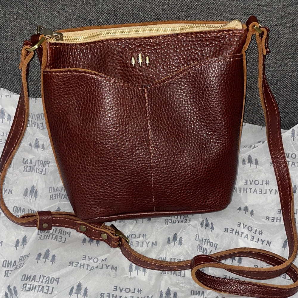Portland Leather Crossbody Bag in Rich Brown